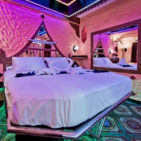 Hotel Penthouse Pattaya Exterior foto